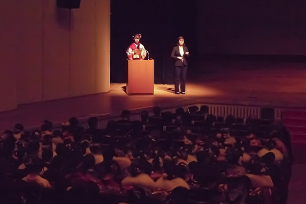 企画運営会議委員よる司会の様子