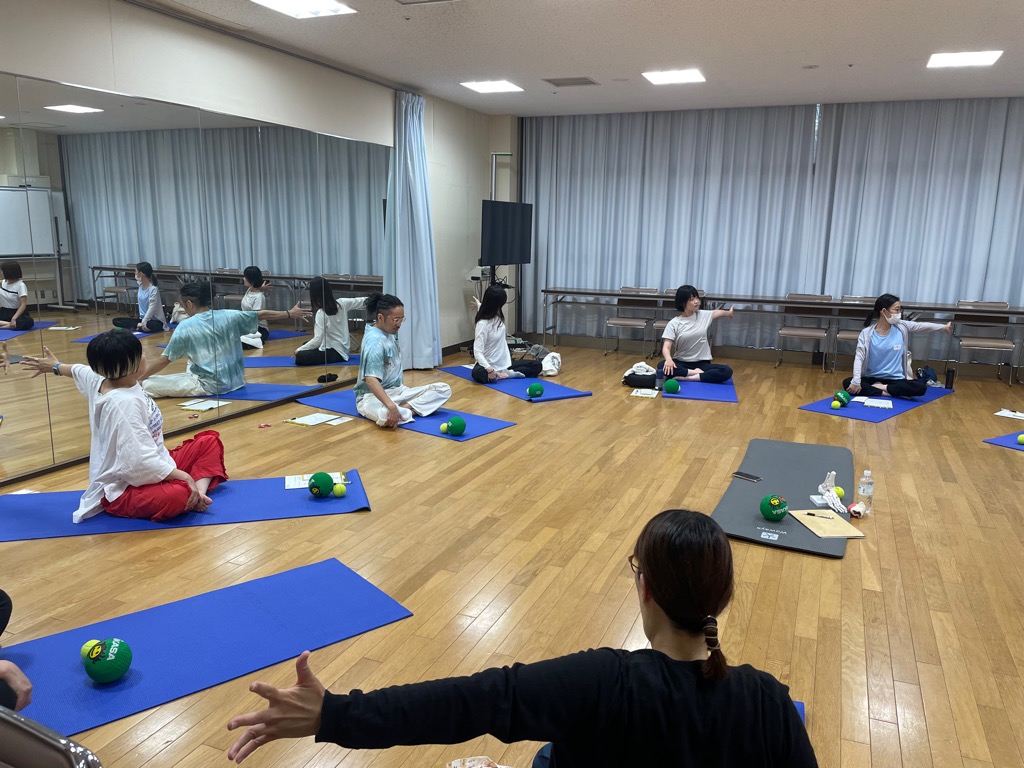 親子のほっとサロン(ピラティス)会場の様子