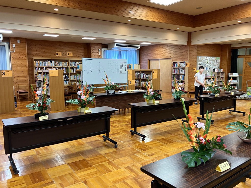 青山中_いけばな完成