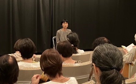 大津おはなしのとびら_発表会01