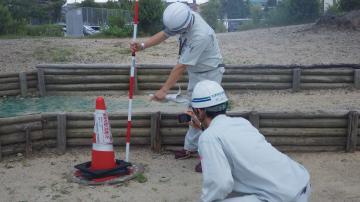 下水道管路班による管路施設点検の様子