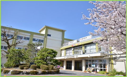 学校の全景