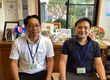 2人の男性職員さんの写真