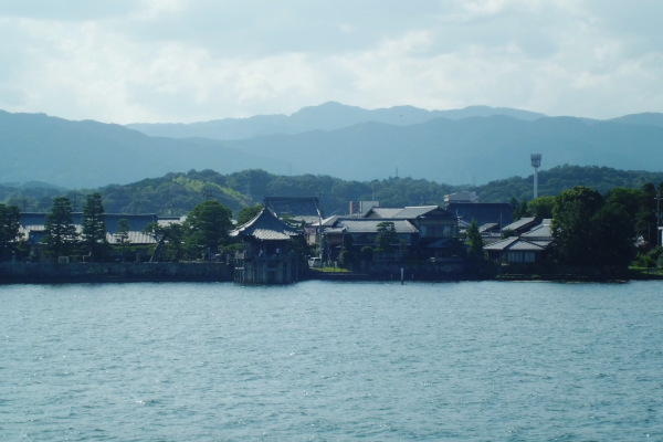 大津側の景観（堅田浮御堂）