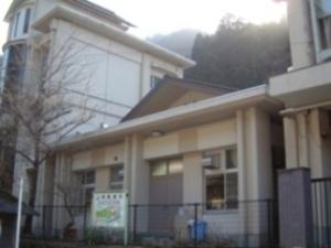 葛川小学校調理室外観