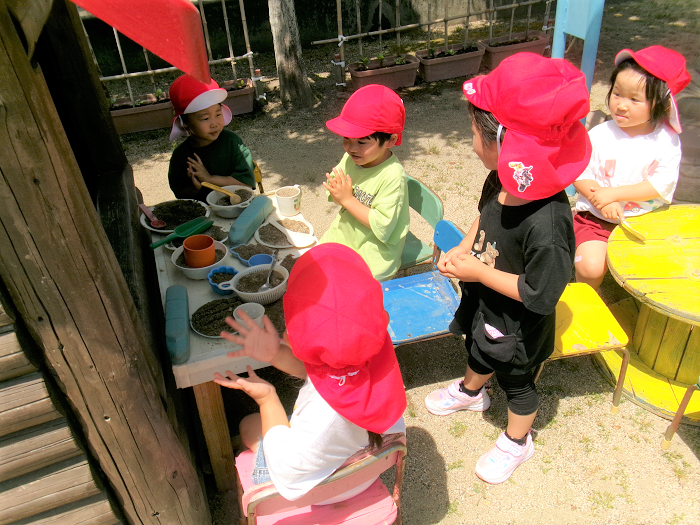 3歳児砂遊び