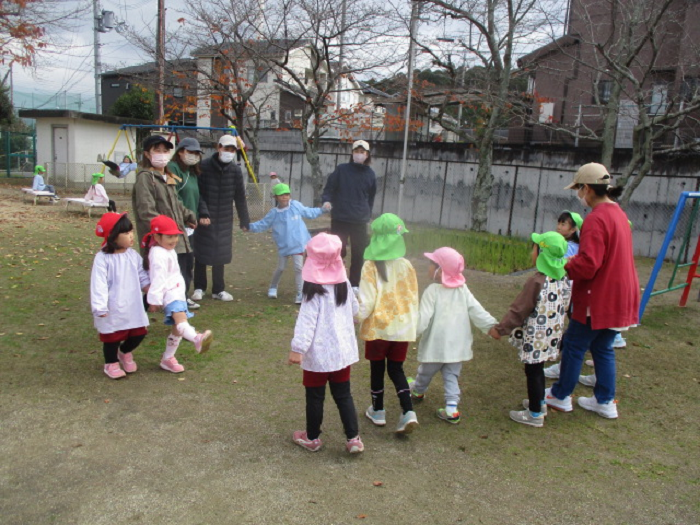 園庭ではないちもんめ