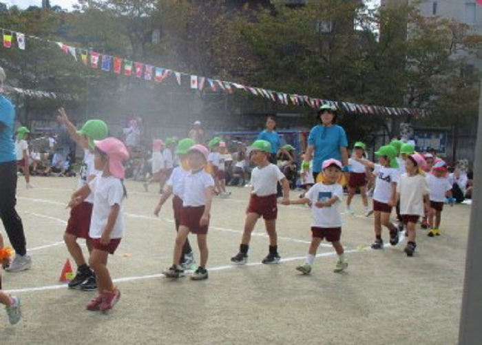 開会式　子ども達の入場