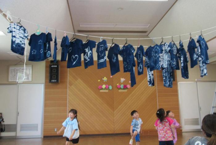 世界に一つだけの素敵な藍染めTシャツが出来上がりました