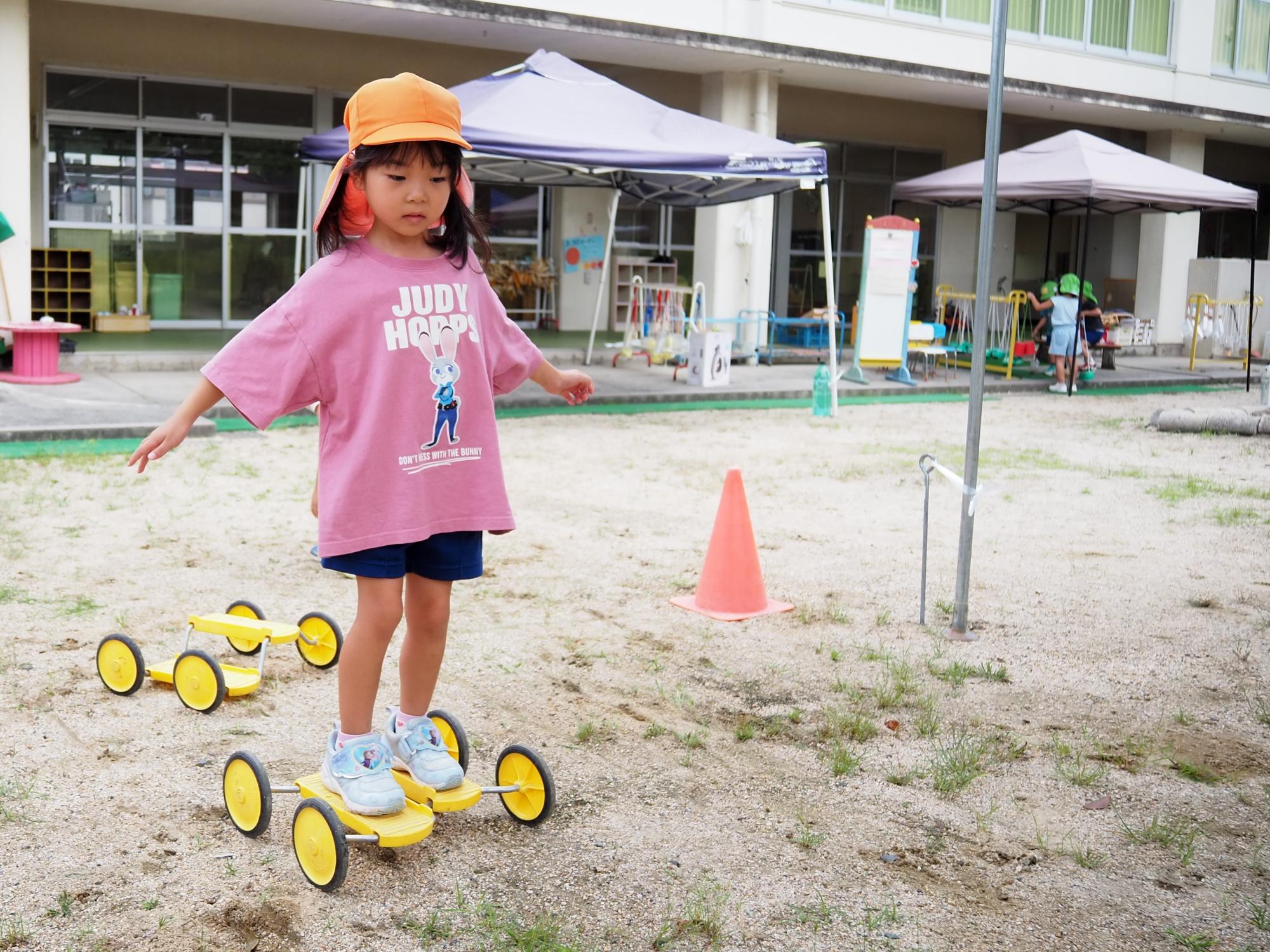運動をする子供