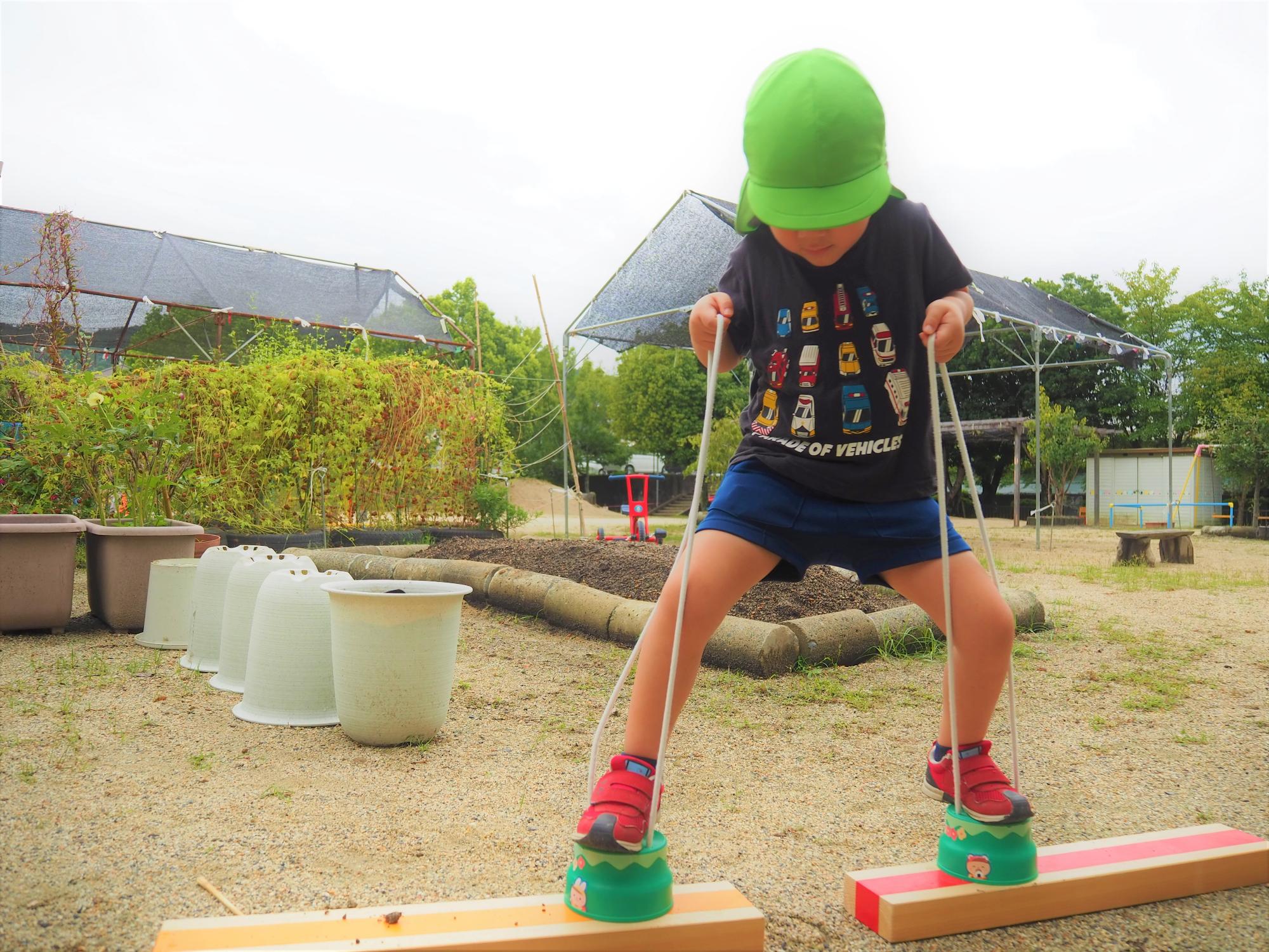 運動をする子供
