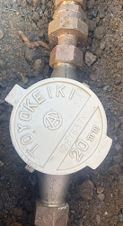 水道メーター（蓋が閉まっている状態）