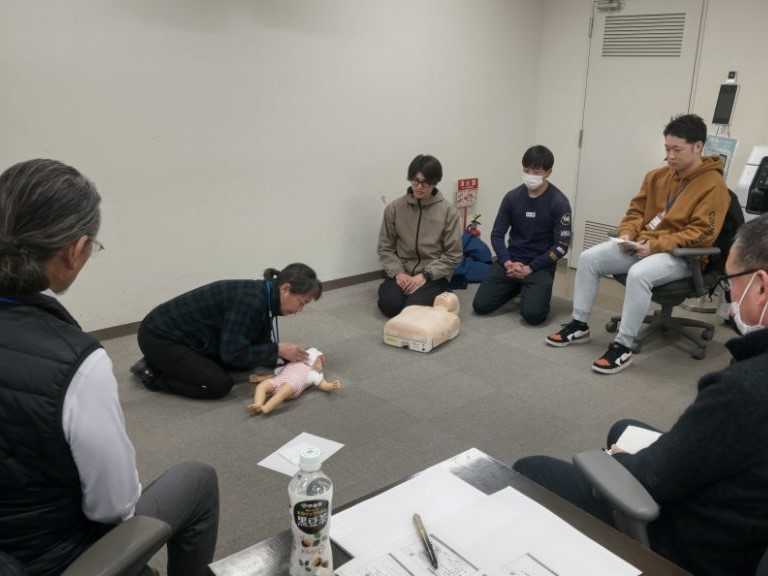 乳幼児に対する心肺蘇生法の指導シミュレーション