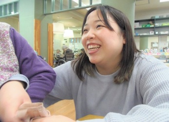 女性の介護職員さんの写真