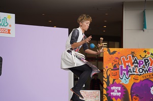 けん玉パフォーマーたいがさんによるけん玉ショー