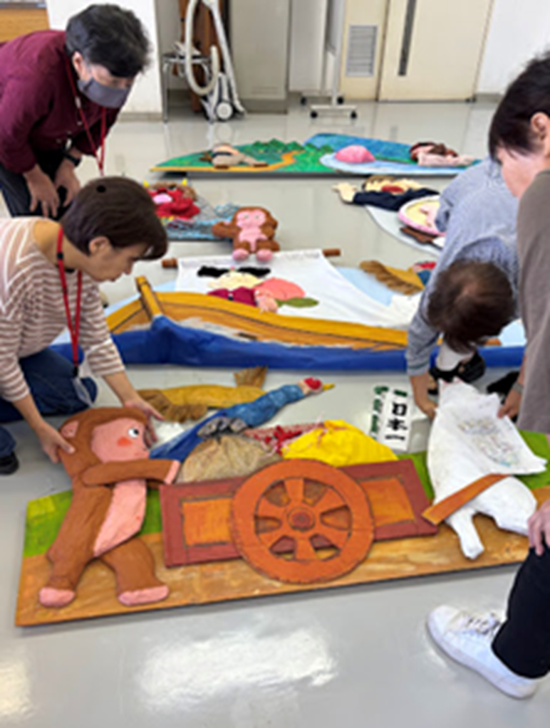 チャオ装飾部会アトリウム装飾前日準備の様子